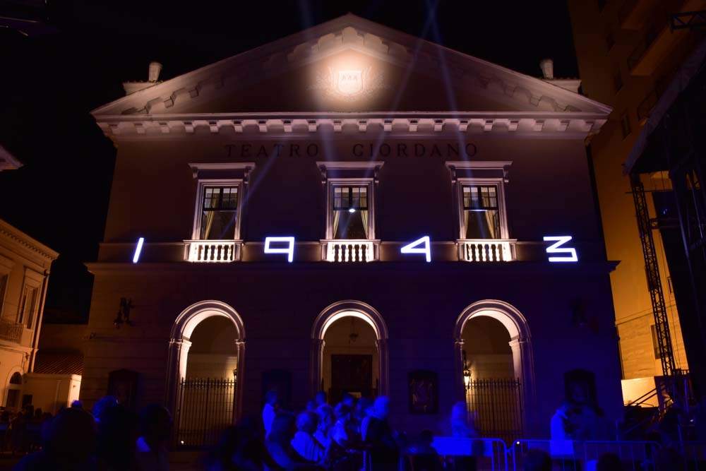 1 9 4 3 bomb | light art