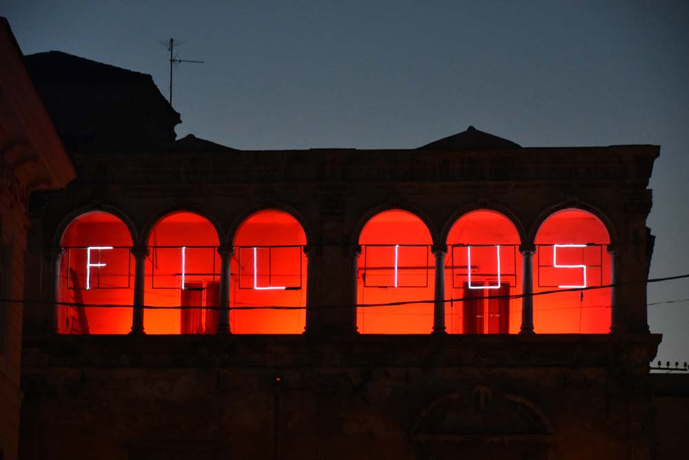 FFF. Molteplicity Shape of Fire | light art