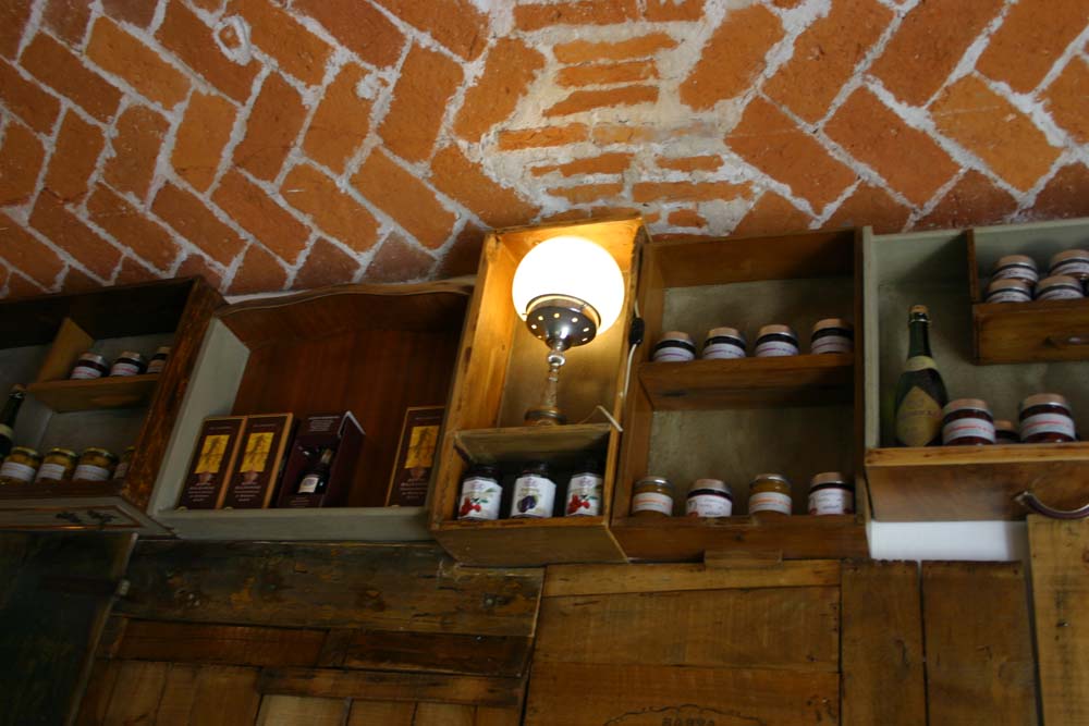 Saluti da Modena | lighting design