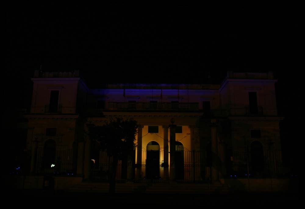Sunmoonarchitecture. False Sunset | light art